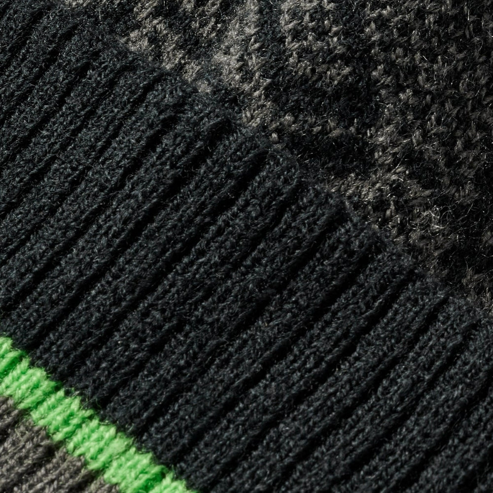 #colour_black grey