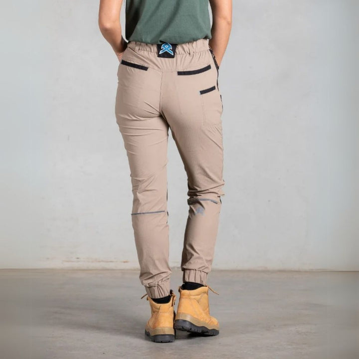 #colour_khaki