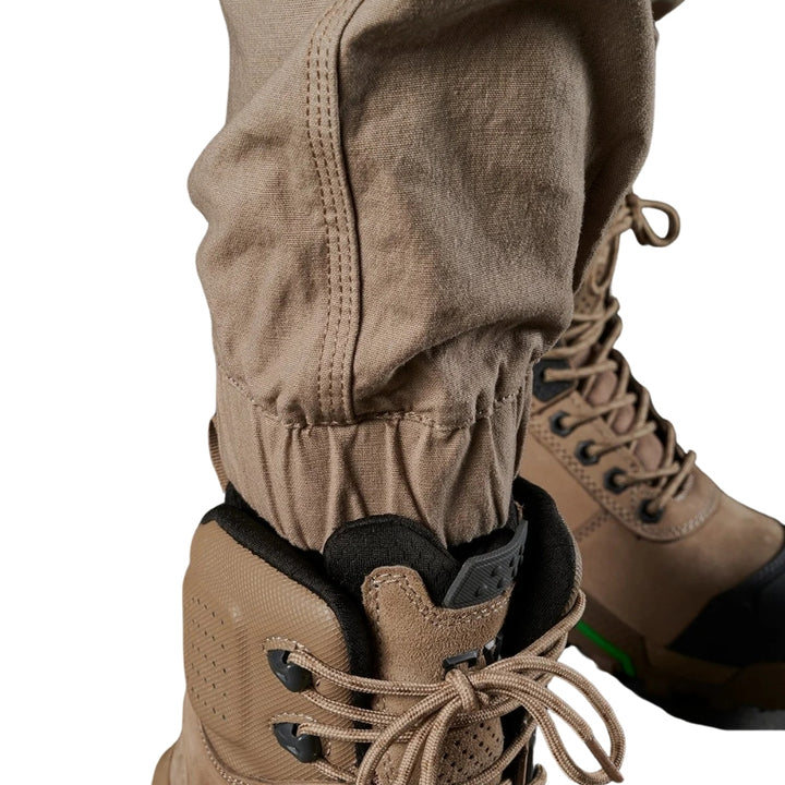 #colour_khaki