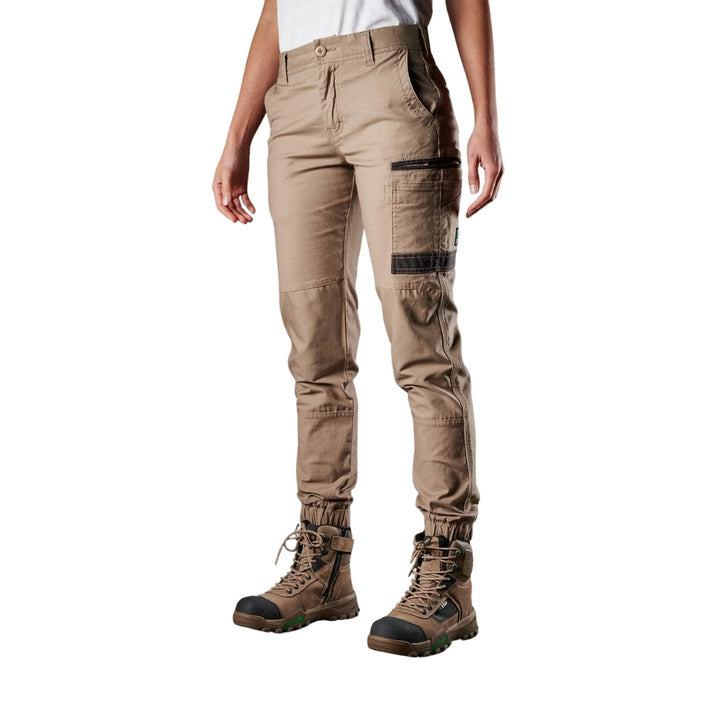 #colour_khaki