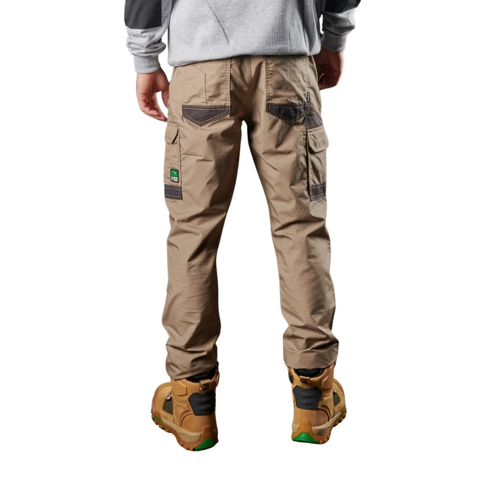 #colour_khaki