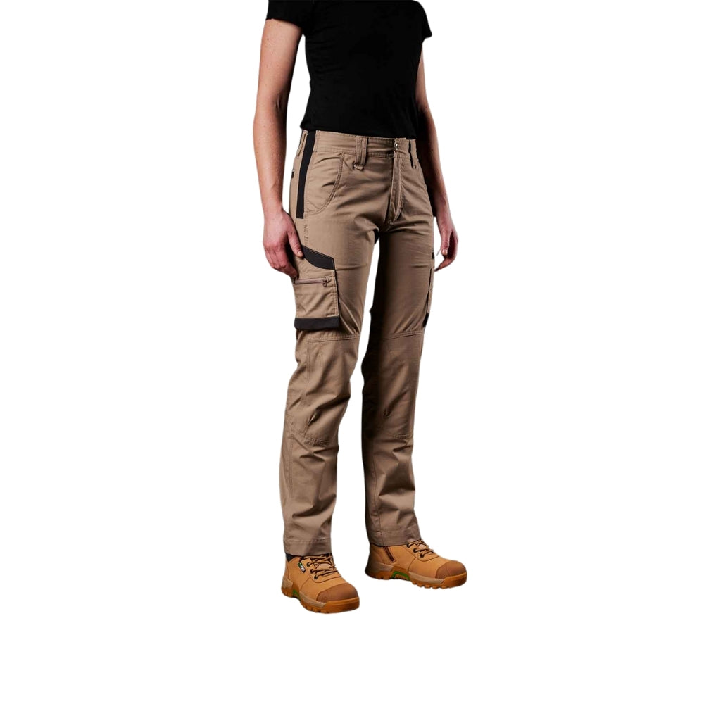 #colour_khaki