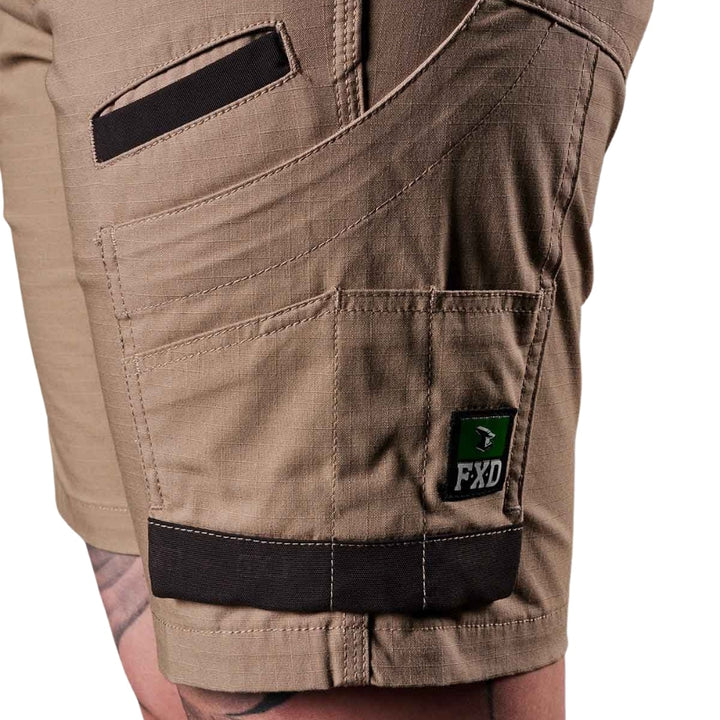 #colour_khaki