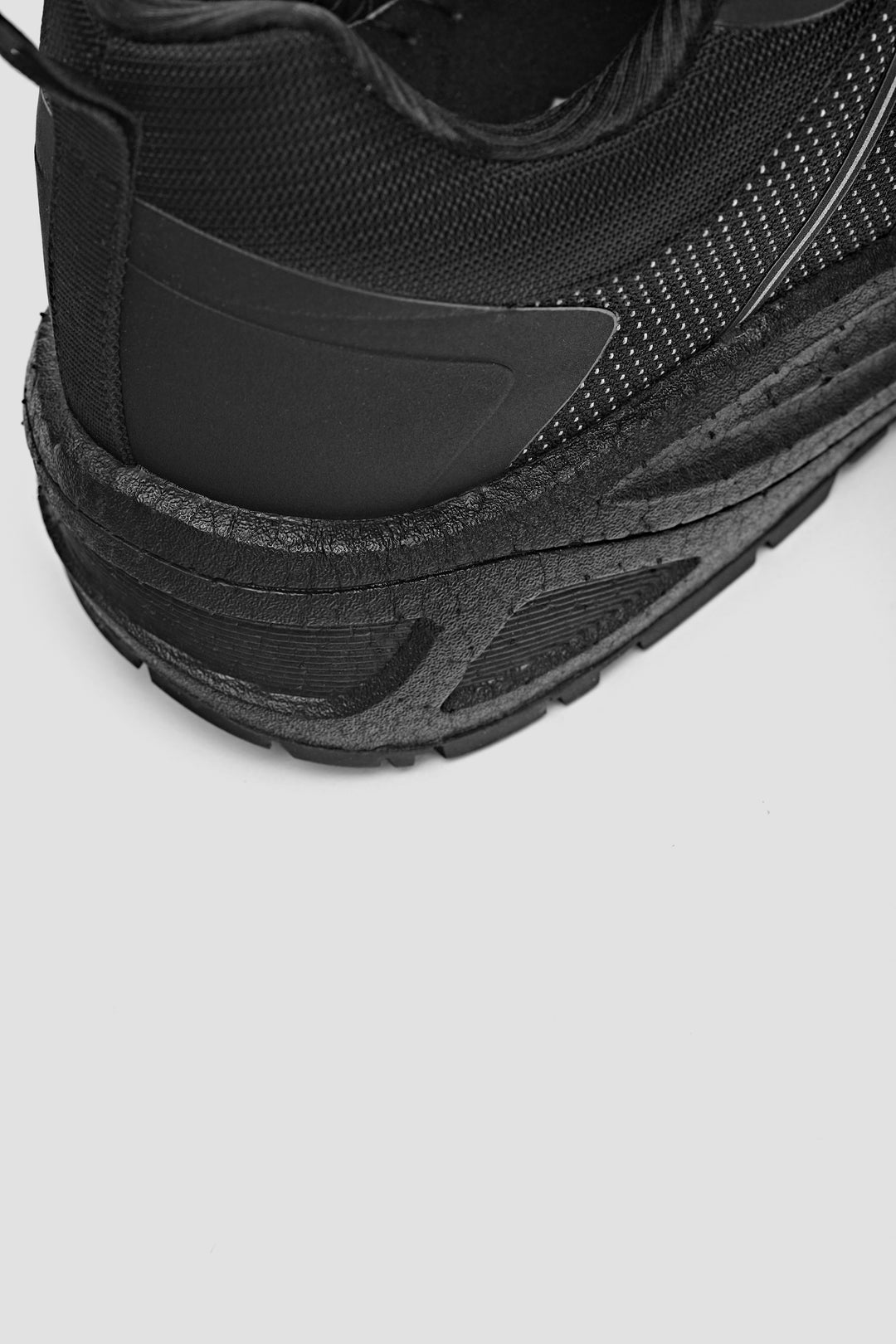 Syzmik UltraLite Lo Reflective Safety Shoe