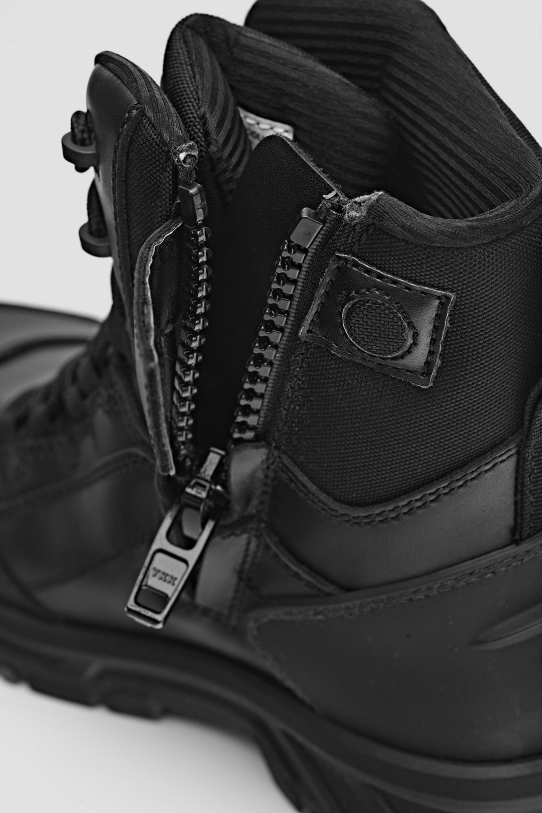 Syzmik Ultrafort 6Z Hi Zip Safety Boots